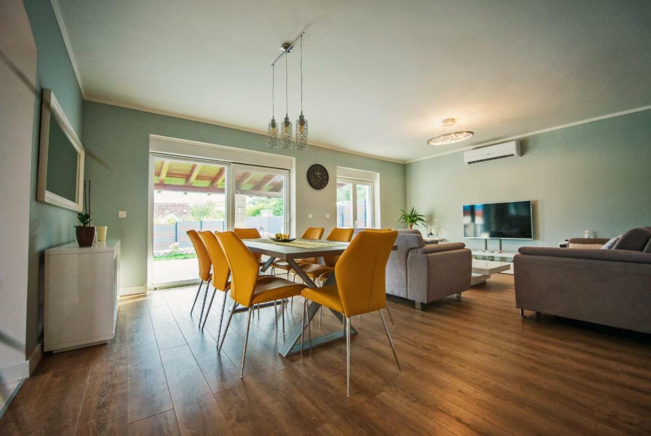 Villa Vida Zmijavci Buitenkant foto